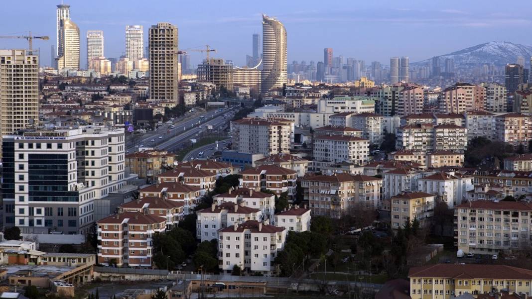 İstanbul'da deprem riskine karşı korkutan rakam: 79 bin binada test yapılamadı 8